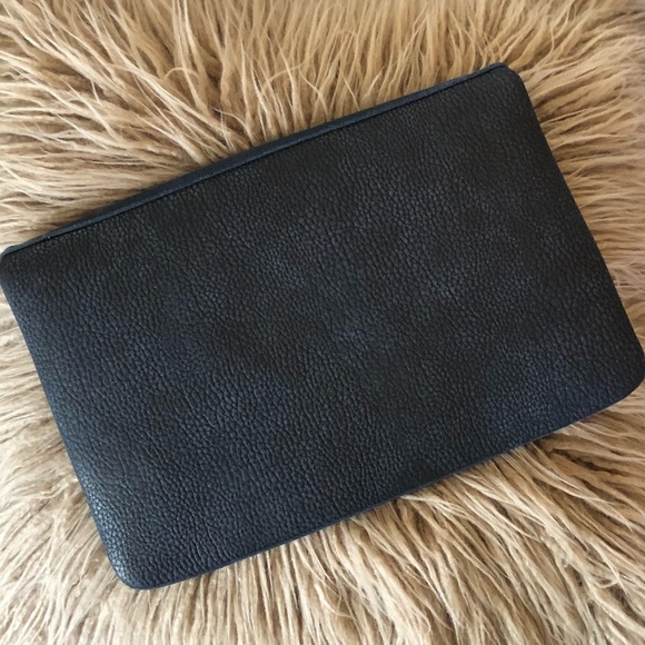 NWT Navy Moda Luxe leather clutch - Picture 2 of 8